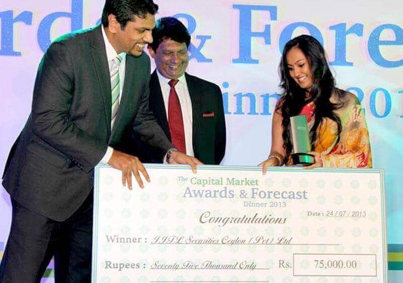 CFA - श्रीलंका कॅपिटल मार्केट अवॉर्ड्स 2013- सिल्व्हर अवॉर्ड